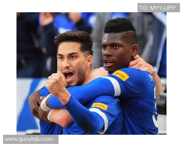 沙尔克04惨败慕尼黑1860,德甲降级悬念加重